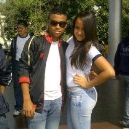 triste muere el chucho :'(