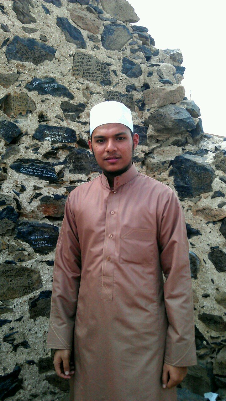 ﷽  Univ Al Azhar Mesir |21| Fb:Hanif Al Hafiz Wc:hanifabdulrahim Apa yg kita usaha,kita akan dapat Akan terus mencari همة عالية
