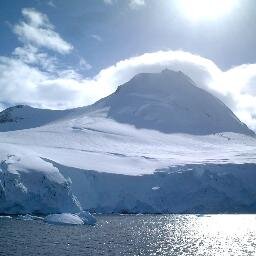 世界の絶景・秘境を紹介していきます！ぜひ、世界の絶景を見て癒されていってください。 #写真好きな人と繋がりたい　#旅好き