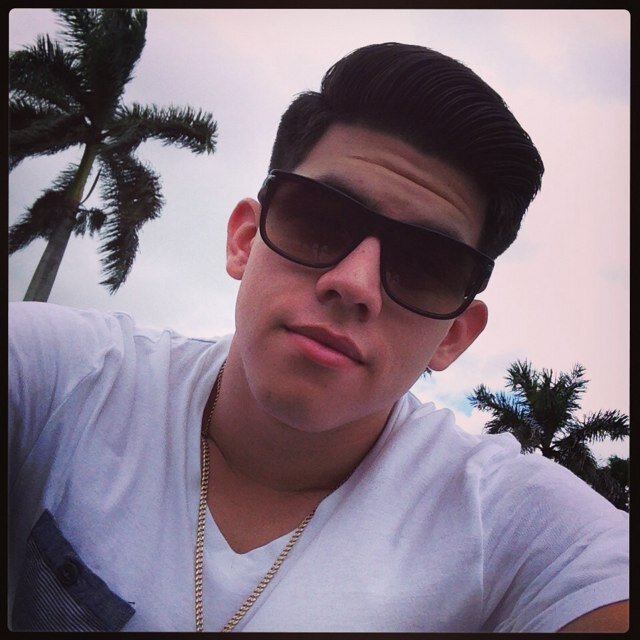Just go with the flow. Fuck it, got nothing to lose. 20 yrs livin'
Instagram : fuckjefryy 
#teamiphone