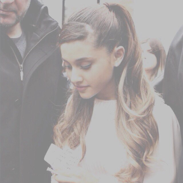 Here to vote for ariana! You should too!