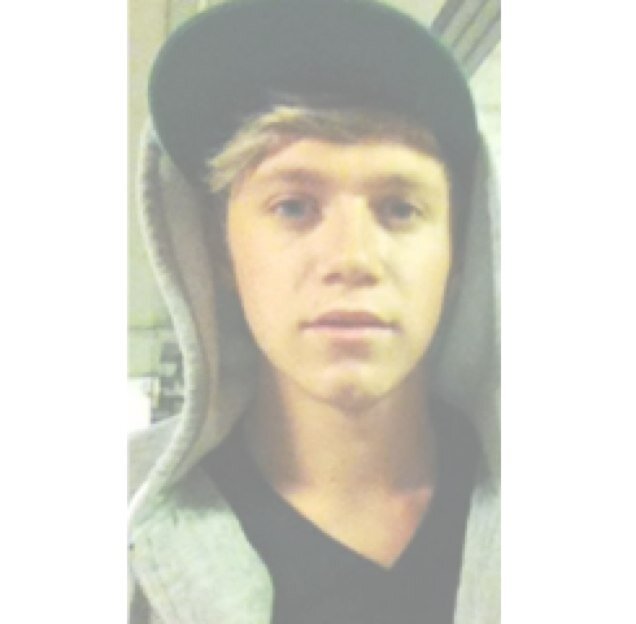 you are worth it. you are beautiful. and dont forget that ilysm keep smiling bc it looks good on you :) love from