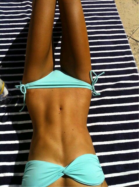 «No comas, vas a engordar» M1: 57. M2: 54 Intentando ser PERFECTA.