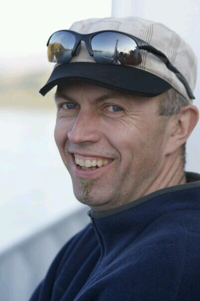 aandreassen64's profile picture. Bestefar fra Senja som bor i Tromsø. Mer som normalt interessert i fotball. Lever av kajakkinteressen, undervisning på hav, i bil, på mc og ikke minst salg.