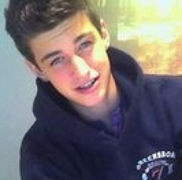 The name's Jacob, call me Jake though, just a guy who loves his guitar and gets high on oxygen and food.