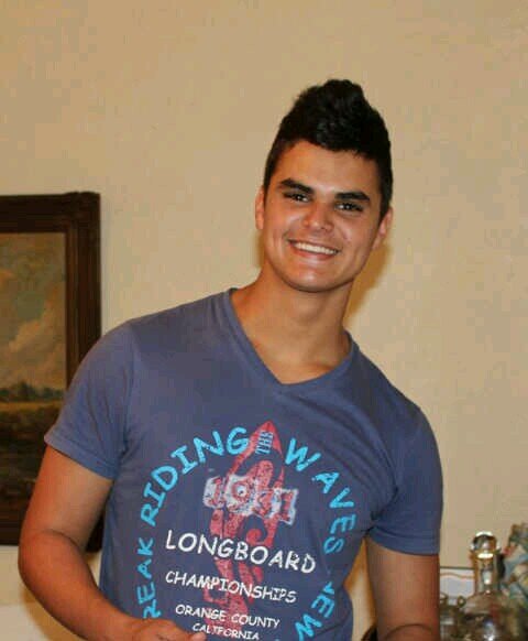 Big sports fan. Love God, Friends, and Family! Support Manchester United!