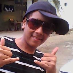 Hola nois a jugar al Barçelona perquè em va parlar el meu acess a twitter a les cobertes que tenen temps i diverti graçìes.petons