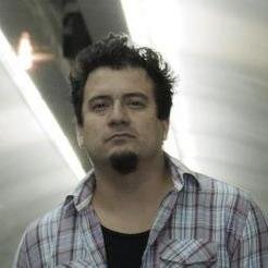 Músico, baixista!!