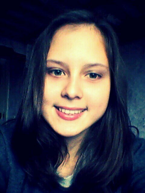 My name is Irina and I'm Directioner :)