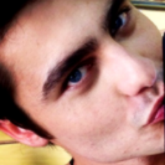 @guilhermeleicam Mesmo longe, sempre te tive ao meu lado para me reerguer quando as coisas pareciam ser impossíveis ... Te Amo  ♥