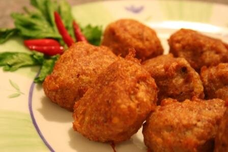 | Makan perkedel gak harus serius | Kampus Universitas Telkom |sms 081804475404 pin BB : 234c5e8d I Buka 09.00-21.00 I Selasa & Rabu TUTUP I