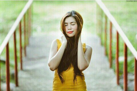 im just me . and thats all I can be no more .no less .no 2nd guess i laugh ilove ilive i cry iamcrazy! sometimes funny & not. so this is ME :))