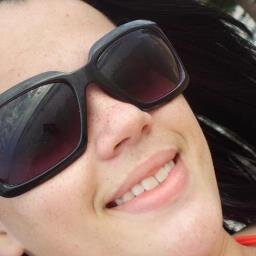 A menina dos olhinhos do pai,sou evangelica,formada em segurança do trabalho,solteira,tenho uma família Linda,e pela misericórdia de Deus,vivo pra seu louvor.