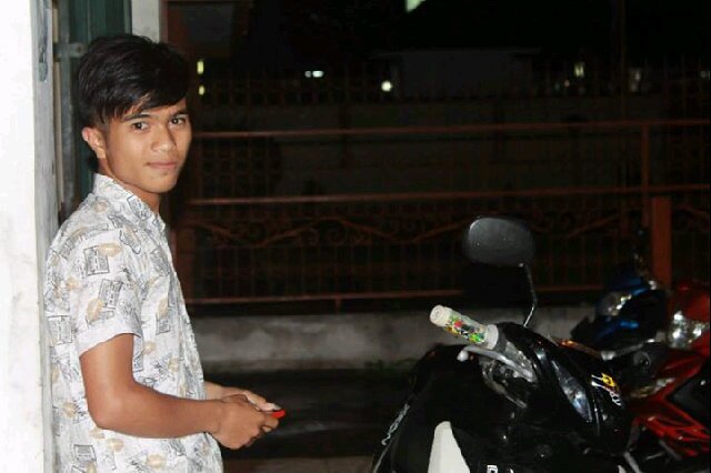 Owner @kata2bijakk @notemarioteguh | love @icaadelita