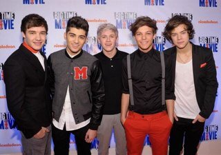 Hola Directioners las amooooooooooooo 1D es mi vida si ven estoy siganme aqui en twitter y no olviden seguirme en intagram Paulina777mc los amooooo!!!!