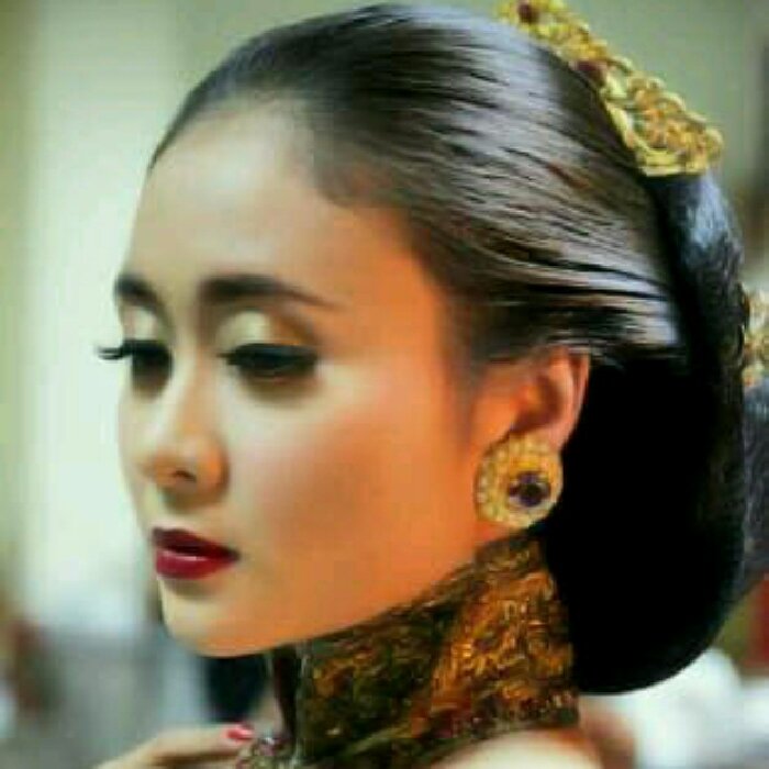 minyak telon addict gonas ganes wicarane, gandhes luwes saksolahe