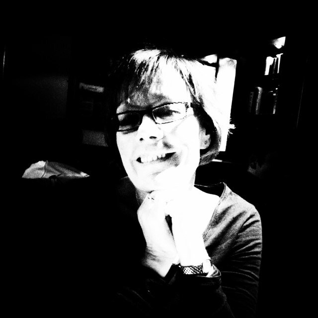 Chelsea supporter and lady of leisure. I like to dabble with cameras.