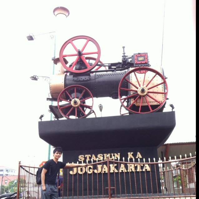 JoeMikha's profile picture. 