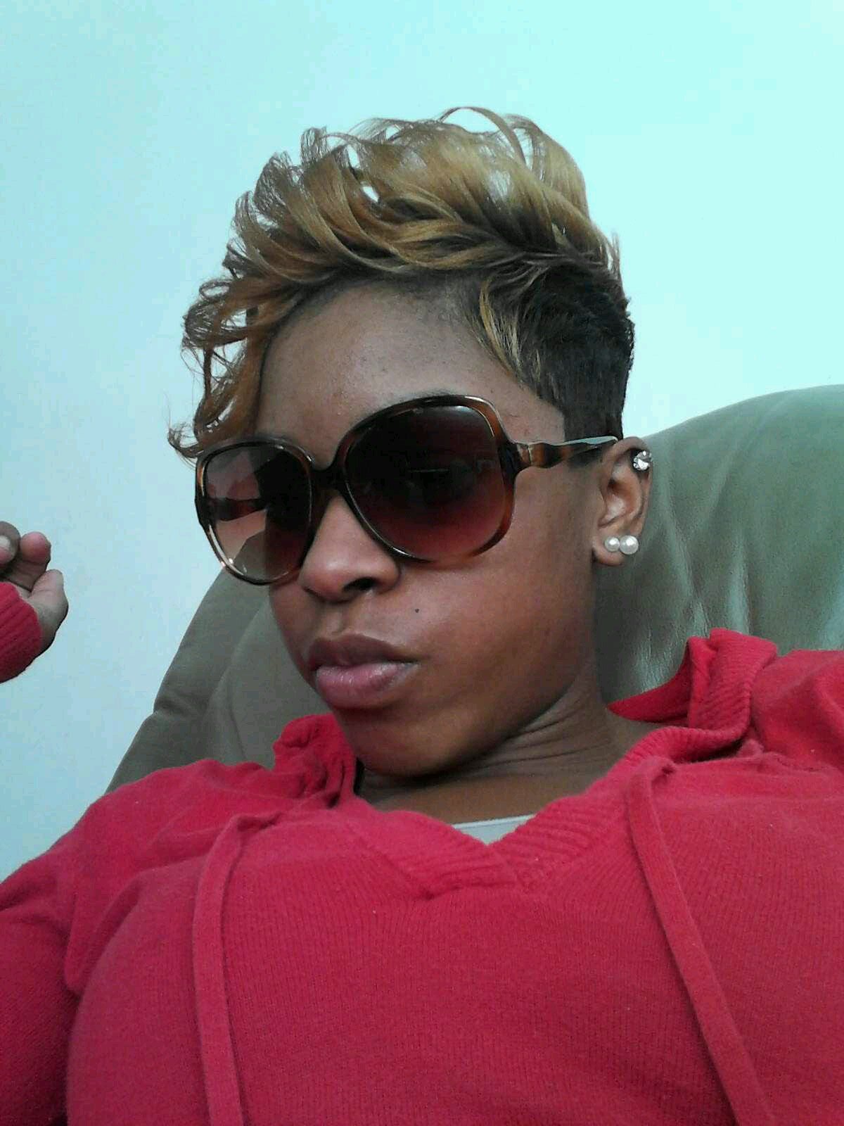 I Follow Bak Follow me Bad_shawty29. #Simmons!