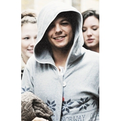 please follow @sleeepylarry it's my new account