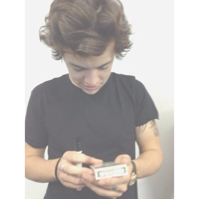 i just gave you a free follow so follow @depravedstyles for me please ily