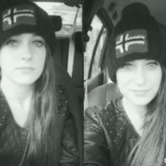 Sarah | 13 yo
Mon instagram : http://t.co/LiuPVbR7Pv