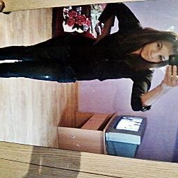 I am an average 14 year old girl with big dreams .. ♥