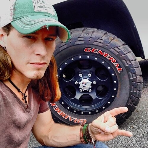 WereVance's profile picture. Plumber by trade workin for Herveaux & Son Surveys, Motorcycle Enthusiast by choice, Amateur Chef by luck of the draw, all within the Long Tooth Pack *RP*