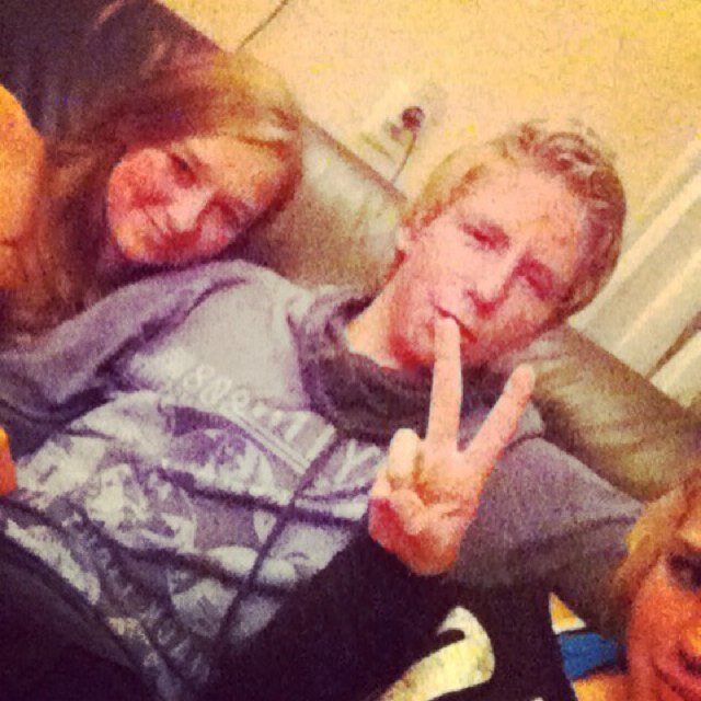 27/09/'13 evi — hahahha ik verveel me xmandyy, lalalalala.
