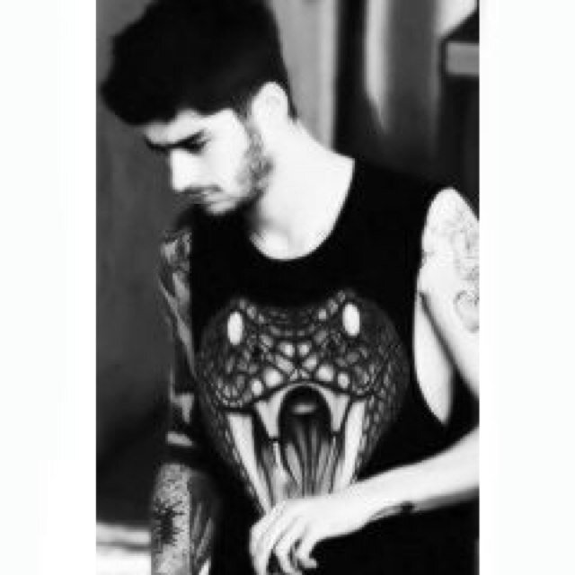 Follow @zaynangxls