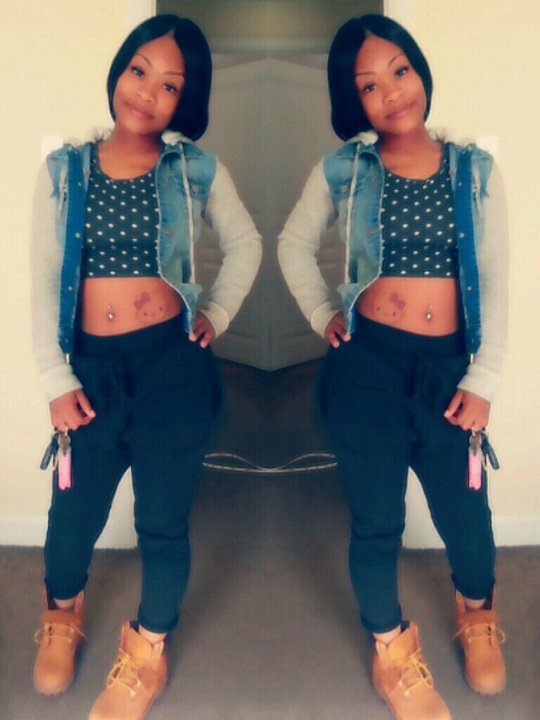 #CRG #YoungWorldENT #TeamLilRowdy @TMROWDYMODELS ♡kik: Domo Niquee