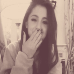 account made just to #votearianagrande