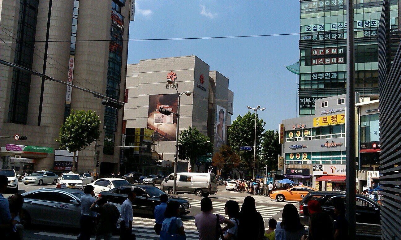 부끄럼없는 삶을 사는 사람들을 부러워하며, 명석한 두뇌가 없어 고생하는 나와 같은 이들에게 위로하며, 왜 태어난 지도 모르지만 우선 태어나고 본 이 세상을 한탄하는 사람들과 함께....