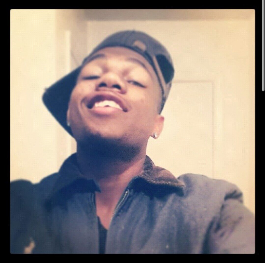 ★A hoe ion fuck with gettn money is a must and these hoes jus want lust . Pay no attention to em live fa greater . I'm Zae Zae⇦★