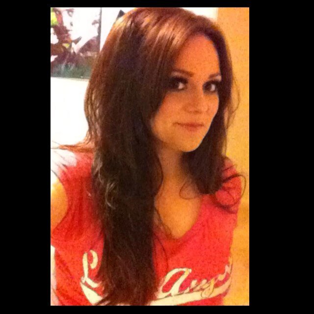 VikkiWood87's profile picture. Author