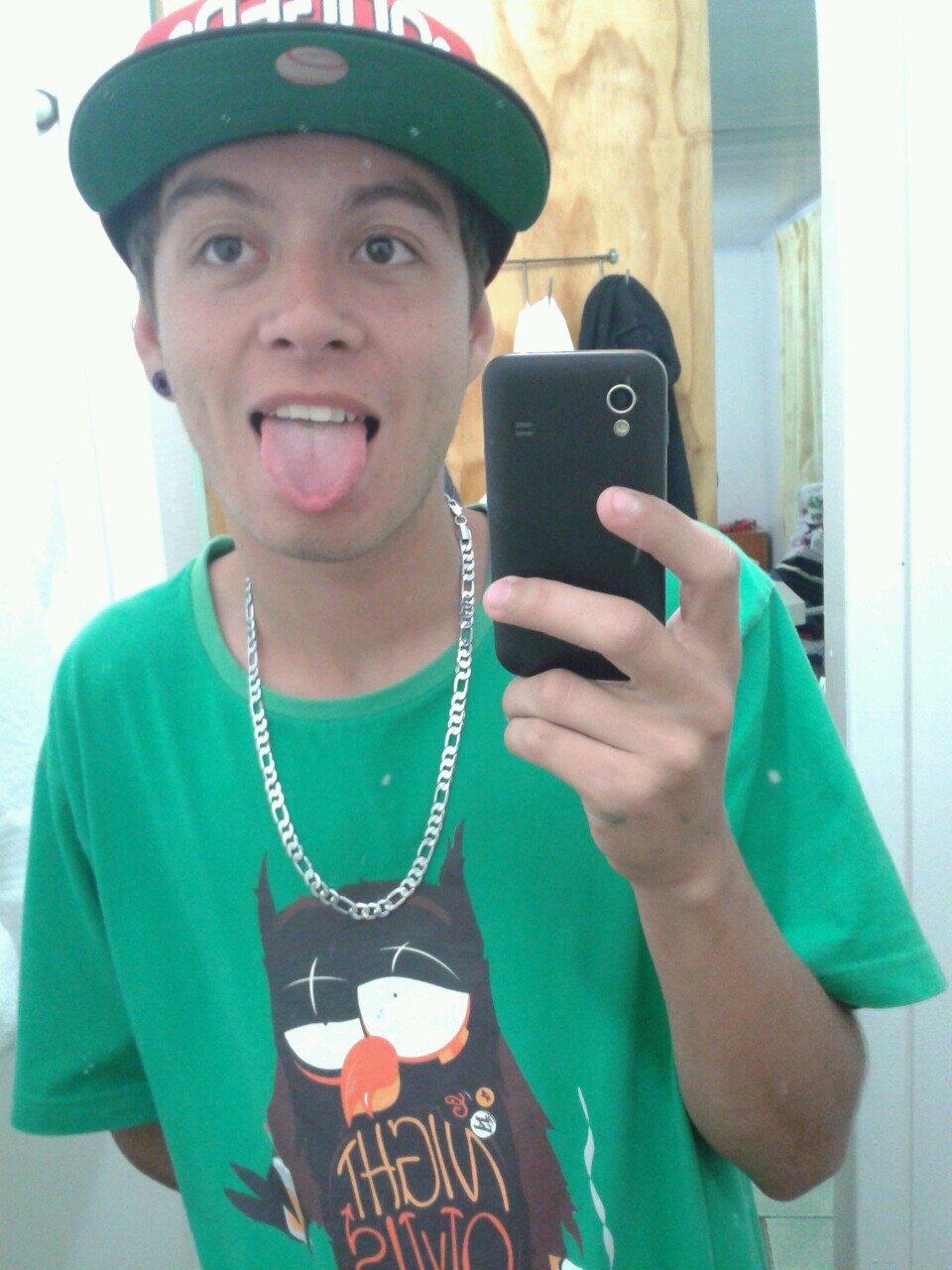 sou feio, pobre e ando a pé.