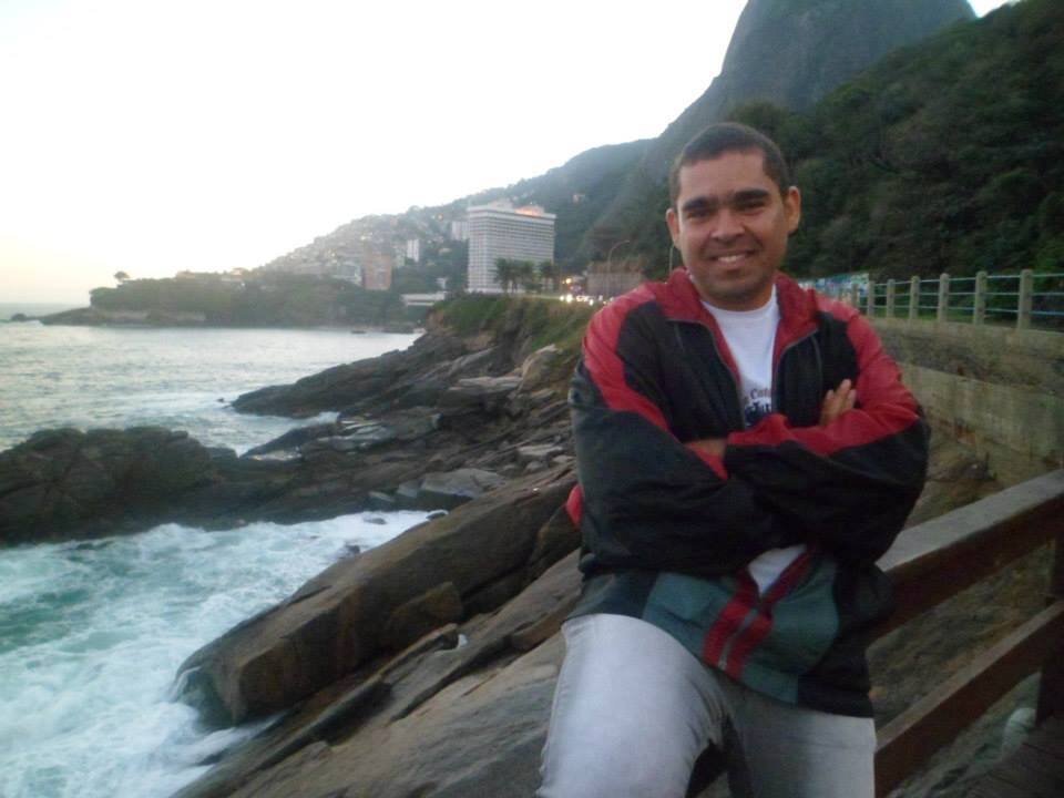 Minha Missão é Amar e Servir
Empreendedor
esposo de Alaides