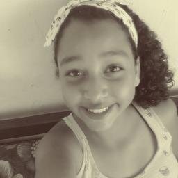 soy lalita y tinista algo problema? , a bailar antes que se acabe el mundo sin pensar,.. respirá vamos a gritarlos juntos a bailar