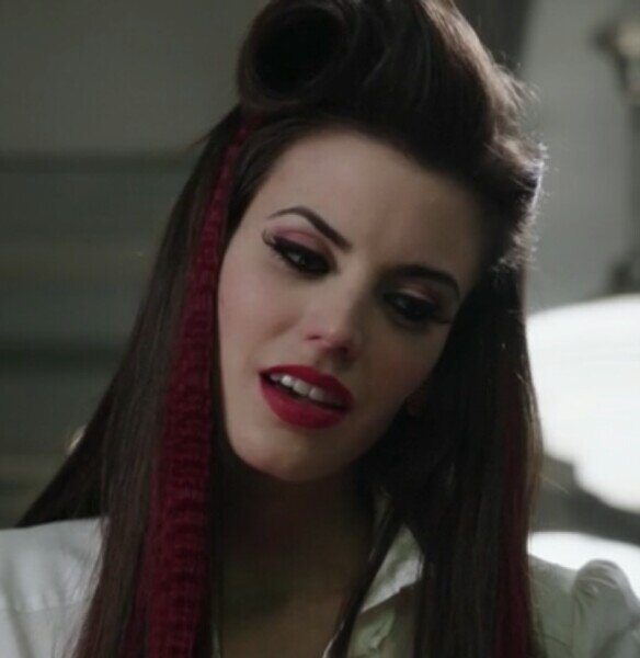 I am Red Riding Hood! I was sent here when Regina put a curse on our home. I help my Granny with her café. ||Single||Looking||Multiverse||OUAT||