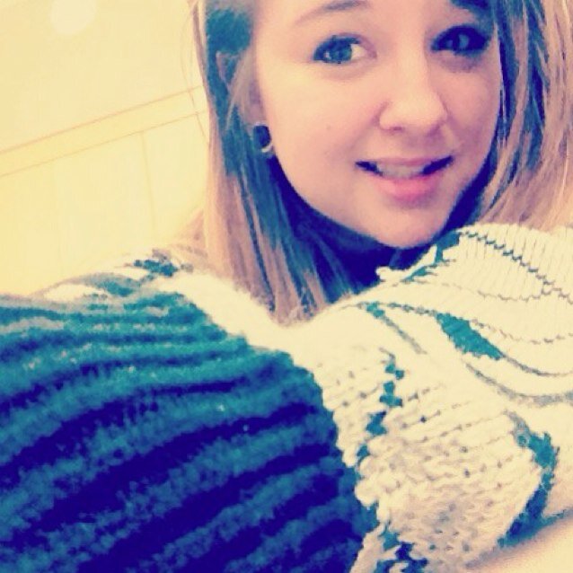 sophiagulutzo's profile picture. asdfghjkl; i like sweaters and tea and naps and you.