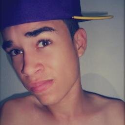 ‎Não visite o passado com tanta frequência. Lembre-se que você tem casa e ela fica no presente.
Thiago Grulha