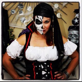 Face Painter/Glitter Tattoos artist. Available for Birthday Parties, Corporate Events, Festivals & Charity Fund Raisers. Face Art like u've never seen before!