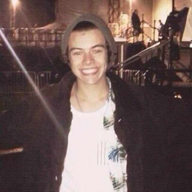 @harryblossoms_