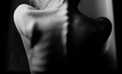 depressed//bulimia//anorexia//fighting