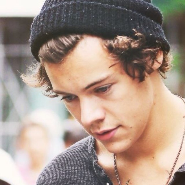 hi i just gave you a free folloe so please follow my main @5sexondsoflou