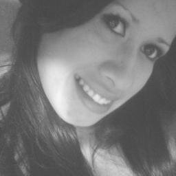 sou apenas uma garota com a alegria de uma crianca;a malicia de uma adolescente,e sentimentos de uma mulher? essa sou eu kkkk