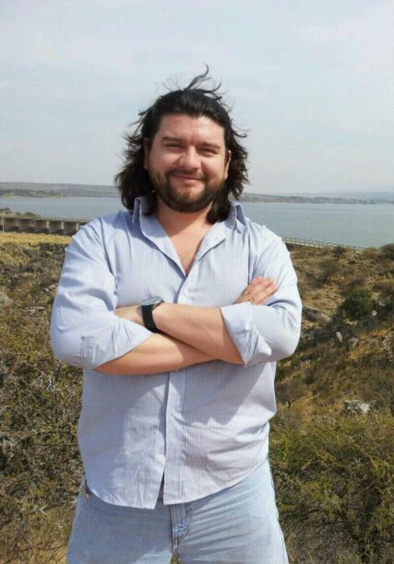 Negro peroncho, kuka, antifacho, médico militante por la salud integral e inclusiva, la libertad de expresión y la justicia social. Defensor del rol del Estado