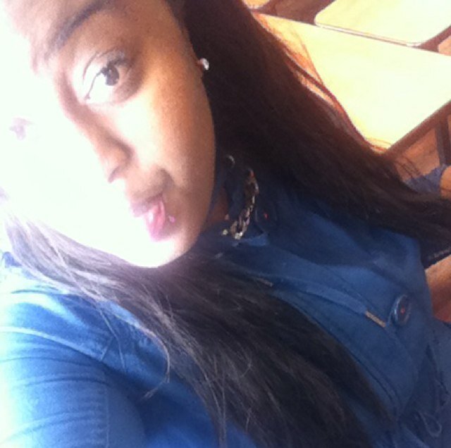 , Brownskin beauty :) mention me fa a follow back * @TeamLesbian @TeamPretty @TeamSingle IG: adoree_girlsss