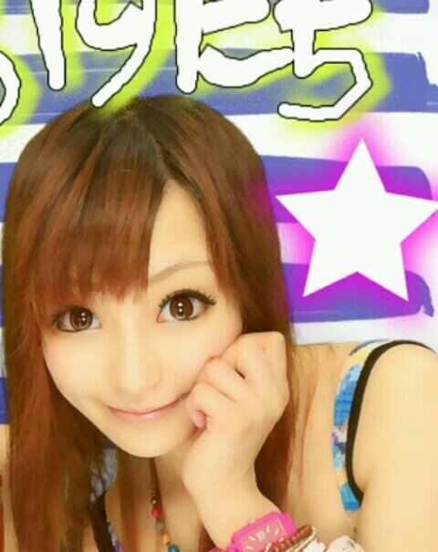 8753Soraai's profile picture. 「秘密」の薪さんが激しく大好きです(*^^*)お酒を飲む場所も大好き(*^^*)ホームシックです(;_;)でも強くたくましく頼もしく生きてます。実は土佐っ子です。好きな生き物は犬です。２匹飼ってます。よろしくお願いいたします♪