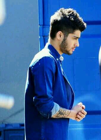 follow bc i gave you free follow  @rapingzarry